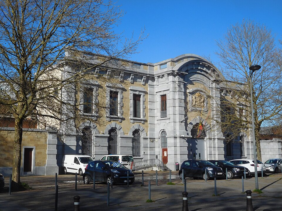You are currently viewing Rénovation de la prison de Namur et nouvelles questions dans le dossier de la mégaprison